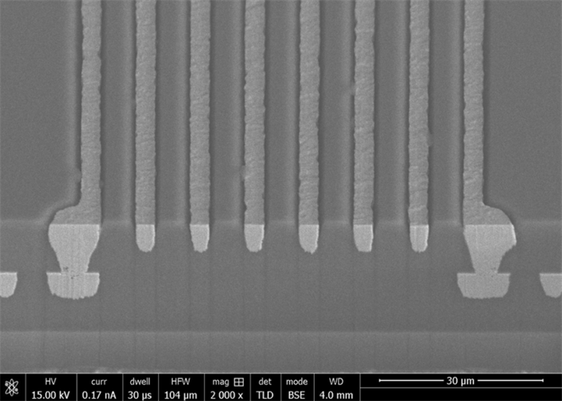 Cross-section of a dual-layer sample processed using Shin-Etsu’s dual damascene method