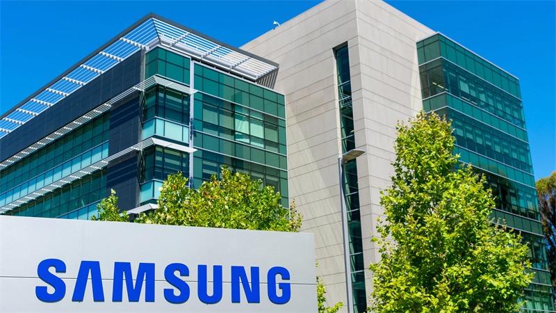 Samsung's Strategy to Reclaim Memory Leadership: 7th Gen DRAM and NAND Investments